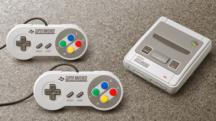 Das SNES Mini ist wieder erhältlich, zum Beispiel bei Amazon, Mediamarkt und Saturn. Enthalten sind Klassiker wie Super Mario Land, Super Mario Kart, Street Fighter II Turbo oder Donkey Kong Country. Ich habe das SNES Mini auf meinem Geek-Blog für dich getestet.